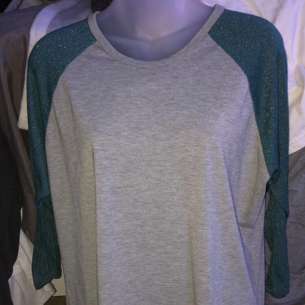 Long Sleeve Tee Size Large